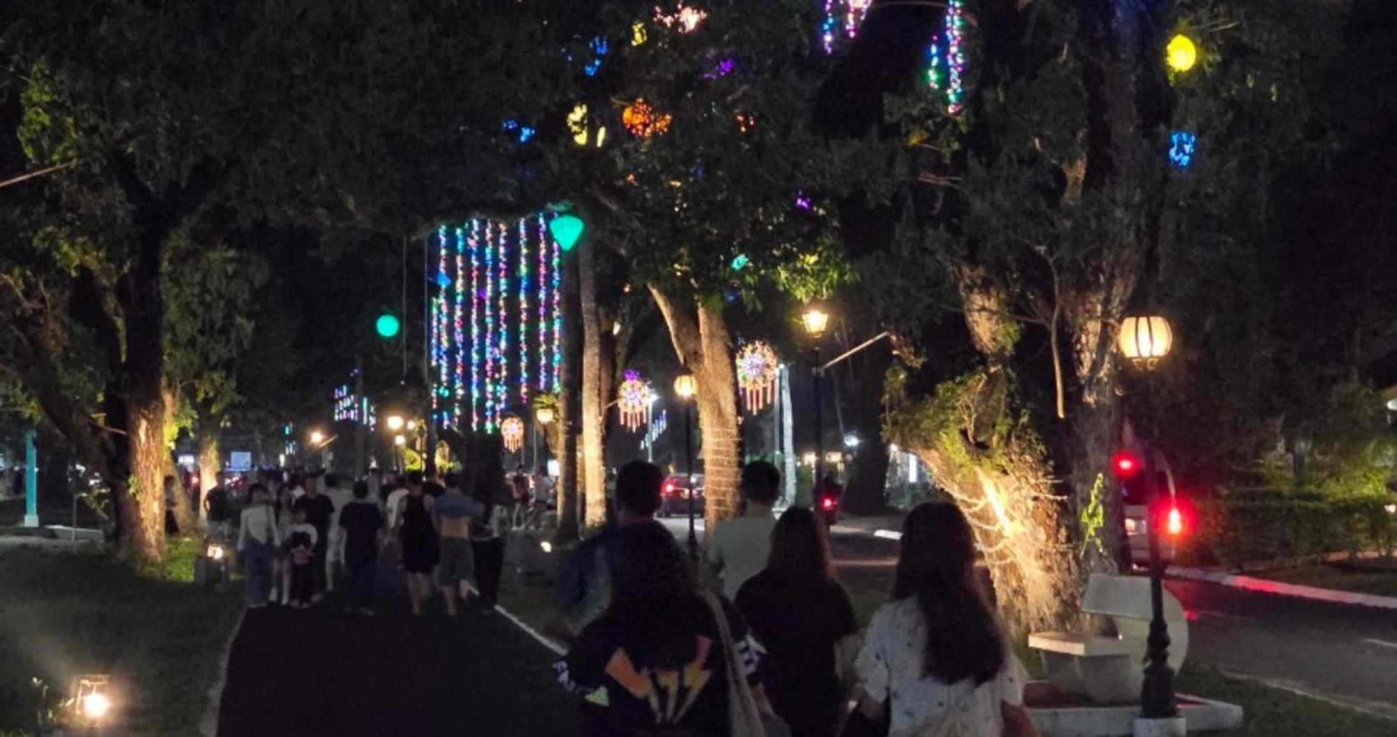Aston Stay And Villas Mabalacat エクステリア 写真